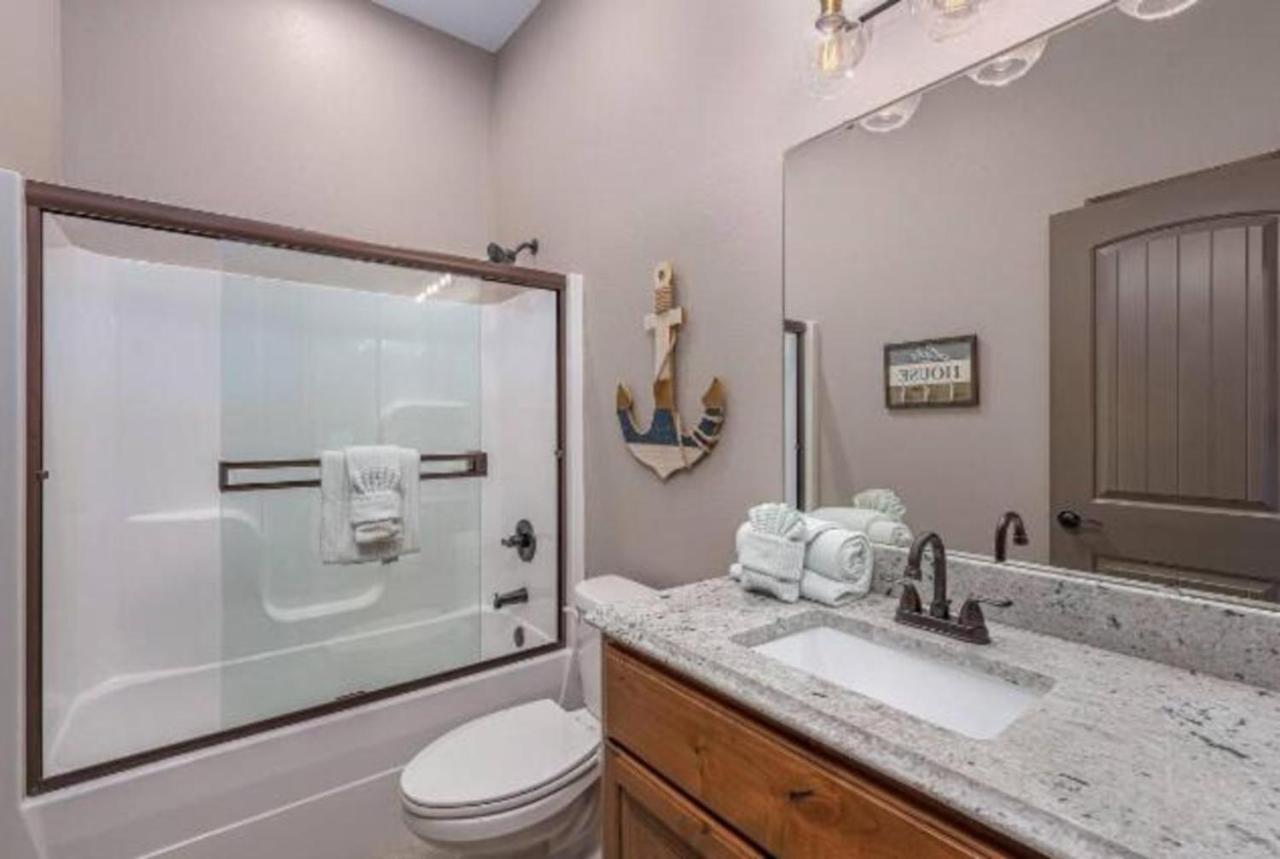 Premier Retreat With Hot Tub, Theater & Pool Table Villa Hollister Bagian luar foto