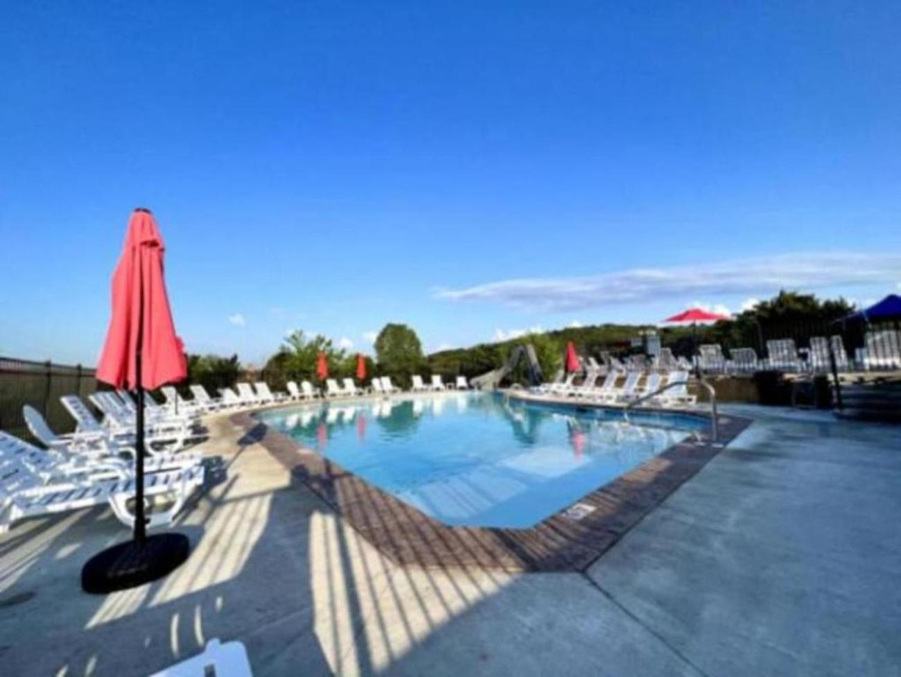 Premier Retreat With Hot Tub, Theater & Pool Table Villa Hollister Bagian luar foto